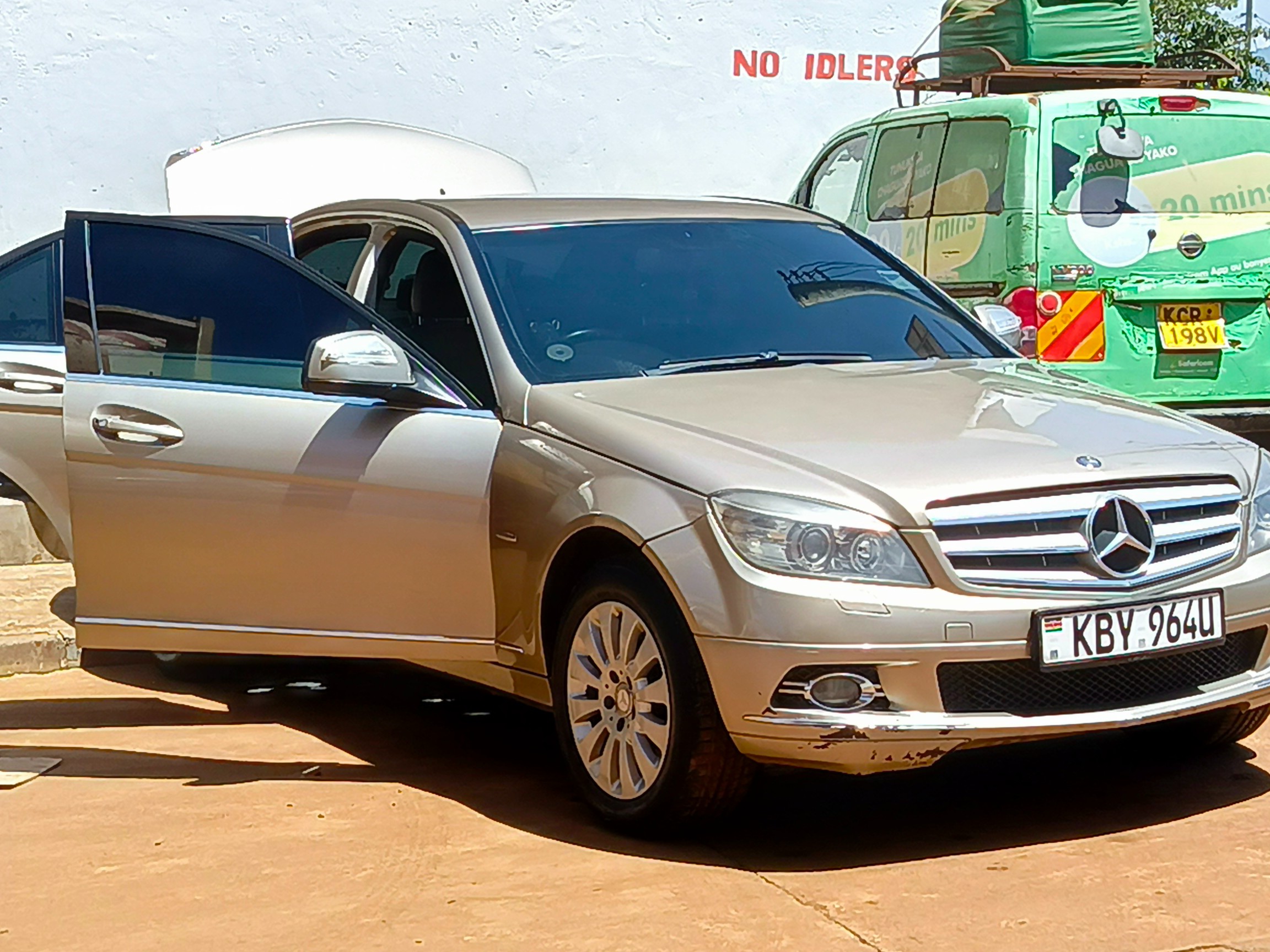 Mercedes Benz C200