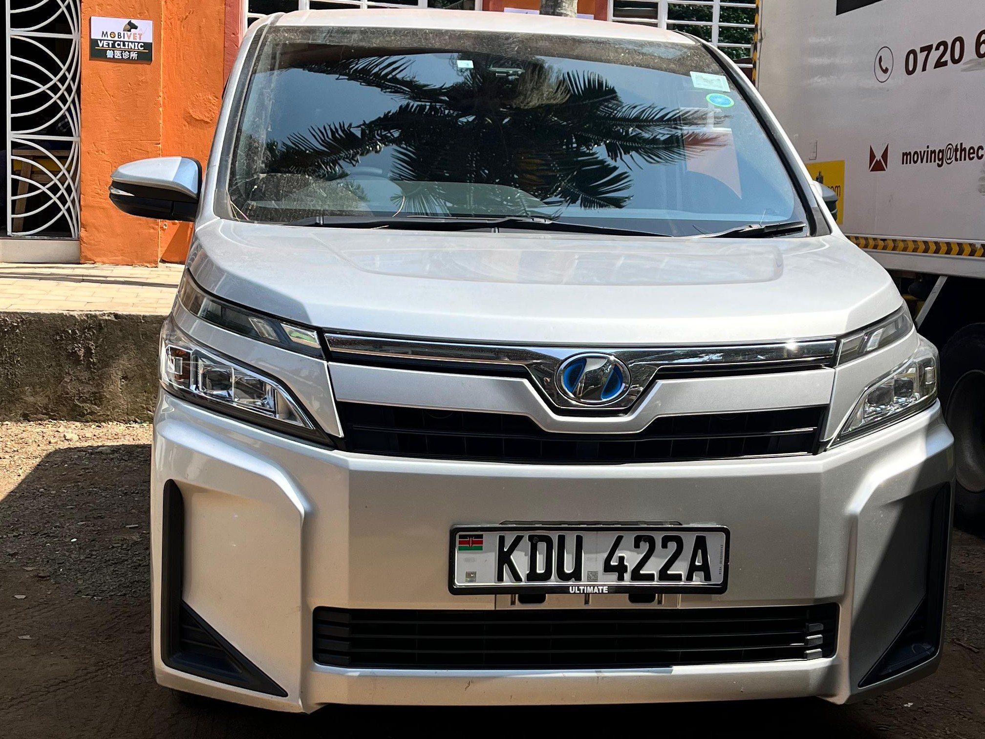 Toyota Voxy Hybrid